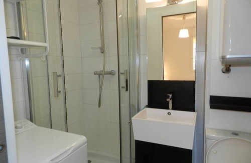 La Faviere Apartment | PROMO -15% until end of July. 2 rooms air-conditioned 4 pers. La Favière