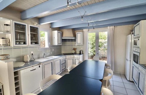 Saint-Georges-d'Oleron House | Property in Oléron/Swimming pool, 500 m beach, forest, cycle paths, 16 beds