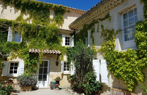 Seguret House | Provencal farmhouse with character at the foot of the Dentelles de Montmirail