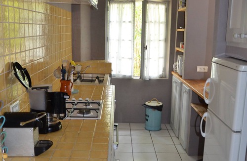 L'Isle-sur-la-Sorgue Cottage | PROVENCAL GITE WITH SWIMMING POOL IN SAINT ANTOINE, ISLE SUR LA SORGUE