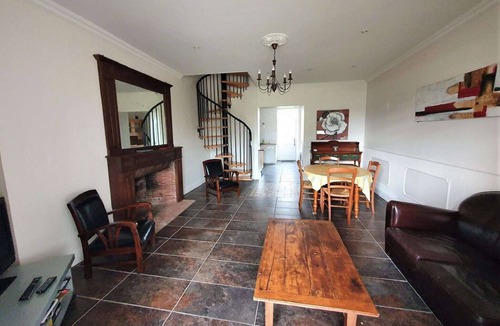 Clesse House | Quaint Holiday Home in Clessé with Garden