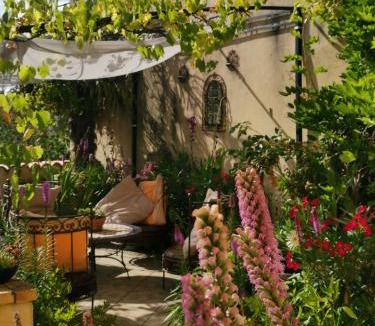 Confolens Bed & Breakfast | 'Quelle Belle Vue' Chambre d'Hote