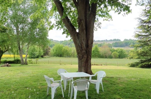 Laa-Mondrans House | Quiet Béarnaise house, view of the Pyrenees, 2km from Orthez (12,000 inhabitants)
