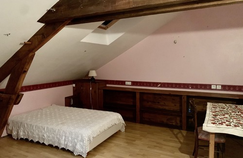 Coulaures House | Quiet location in the heart of the village