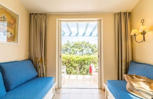 Les Restanques Apartment | Résidence Pierre & Vacances Les Restanques du Golfe de Saint Tropez - Apartment for 5 people - 1 bedroom - Terrace or balcony