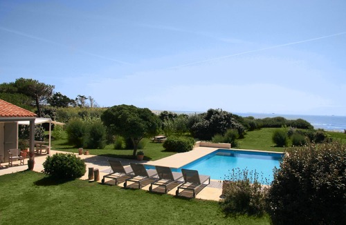Sainte-Marie-de-Re House | Refined and comfortable, this magnificent contemporary house of 180 m2
