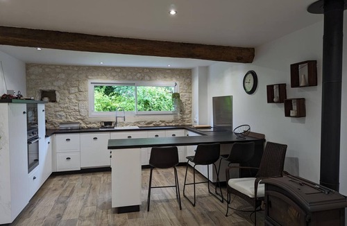 Razac-de-Saussignac Cottage | Renovated house, private garden, near Bergerac