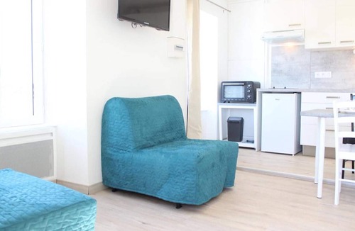 La Rochelle City Centre Apartment | Renovated studio in La Rochelle center, near port