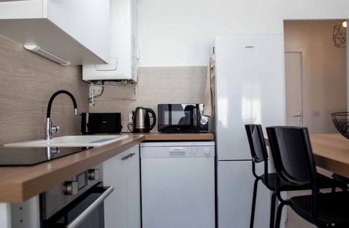 Villenave-d'Ornon House | Renovated T6 house with garden near transport