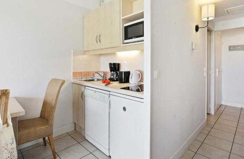 Saint-Laurent-du-Var Apartment | Residence Pierre & Vacances Héliotel Marine - Studio 4 people - 1 sleeping area - Air conditioning