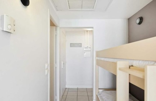 Saint-Laurent-du-Var Apartment | Residence Pierre & Vacances Héliotel Marine - Studio 4 people - 1 sleeping area - Air conditioning