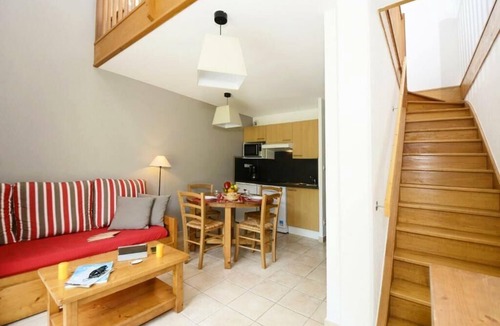 Montignac Apartment | Residence Odalys Le Hameau du Moulin *** - 3 Rooms Cabin Duplex 6/8 People