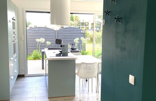 Jonzac Villa | Residence Thermal, individual, ecological, contemporary with 300m of the thermal baths