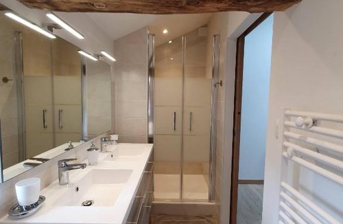 Vienne House | Room in Guest room - Les Vigealieres Rooms 3