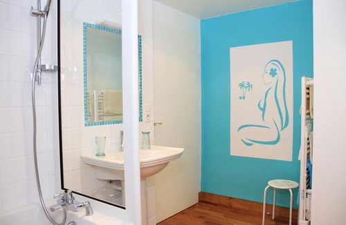 Leyritz-Moncassin House | ROOMS, Bordeaux region, wine route, baths, cures.