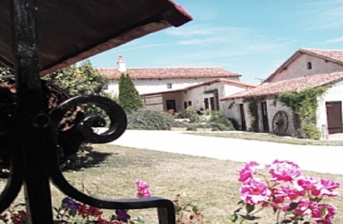 Mauprevoir Cottage | Rose Cottage - La Logerie - Mauprevoir