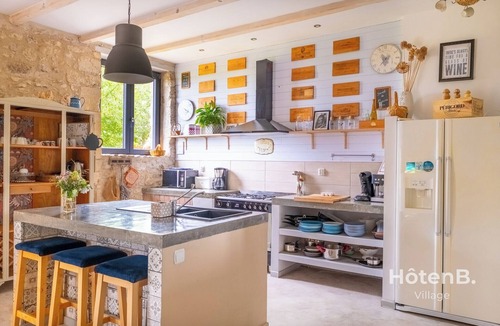 Beaumont-du-Perigord House | Rouge Tanin Cottage – Private Spa, Nature & Authentic Charm on a Dordogne