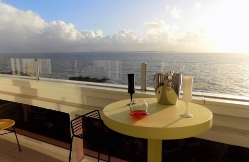 Pontaillac Apartment | Royan - FULL SEA VIEW for this APARTMENT classified 2 stars - LES TAMARIS