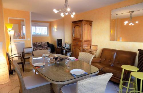 Pontaillac Apartment | Royan - PLEINE VUE MER pour cet APPARTEMENT classé 2 étoiles - LES TAMARIS