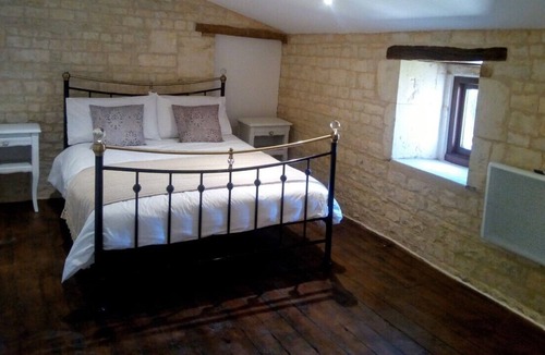 La Bataille House | Rustic Gites - sleeps 10 people with private pool near Chef Boutonne