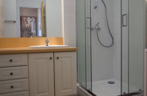 Saint-Palais-sur-Mer Apartment | Saint Palais Saint-Palais-sur-Mer