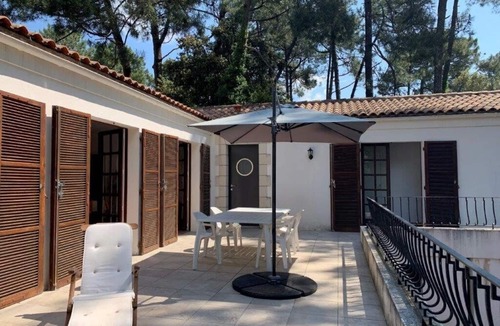 Saint-Georges-de-Didonne House | Saint Georges de Didonne - LARGE FAMILY HOME with enclosed land