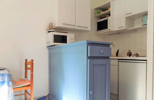 Saint-Georges-de-Didonne Apartment | Saint Georges de Didonne - STUDIO CABIN in residence NEAR BEACH