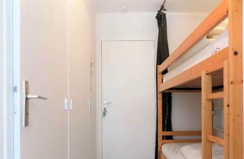 Saint-Georges-de-Didonne Apartment | Saint Georges de Didonne - STUDIO CABIN in residence NEAR BEACH