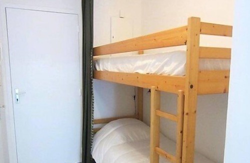 Saint-Georges-de-Didonne Apartment | Saint Georges de Didonne - STUDIO CABIN in residence NEAR BEACH