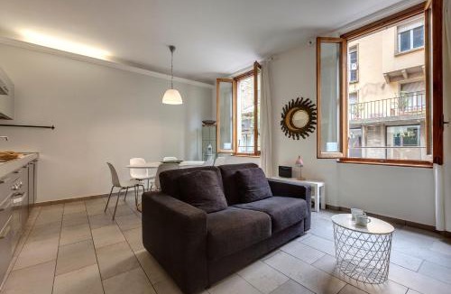 San Giovanni Apartment | Santo Stefano Apartment by Mamo Florence