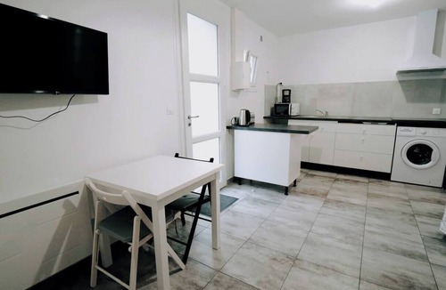 Saujon House | SAUJON is your home.