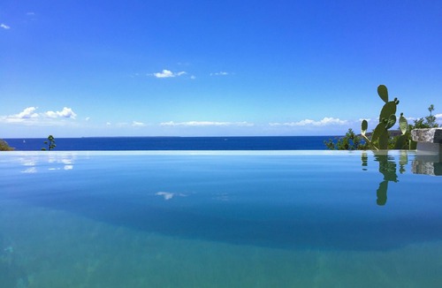 Seccheto Villa | Seafront property with infinity pool near the beach in the best location of Elba