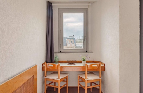 Biarritz Apartment | Seafront Studio with Pool in Biarritz