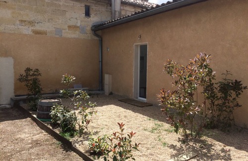 Savignac-de-l'Isle Cottage | Self-catering cottage on the outskirts of SAINT EMILION