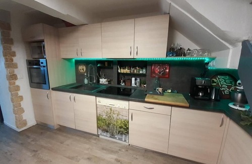Mimet House | Semi-detached hamlet house with garden and summer spa