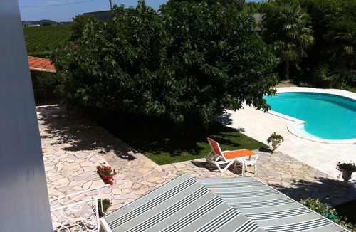 Saint-Sulpice-de-Faleyrens Apartment | Shelters of Saint-Emilion/The Suite