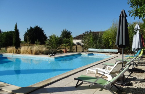 Lorignac Cottage | Single-storey gîte air conditioner 5 pers WIFI heated summer pool pet-friendly