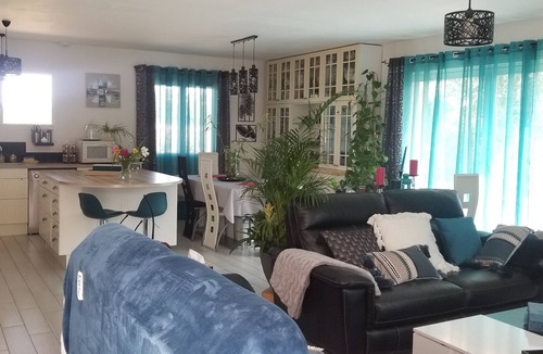 Lesparre-Medoc House | Single storey house between ocean, vineyards and Gironde estuary