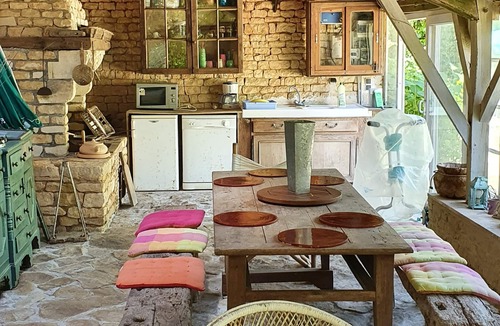 Clussais-la-Pommeraie House | Small farm, capacity of 14 people, private swimming pool, near Futuroscope.
