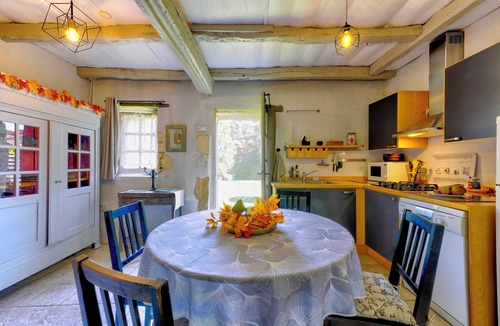 Saint-Sauveur Cottage | Small stone house - Terrace - Parking - Swimming pool - Near Bergerac