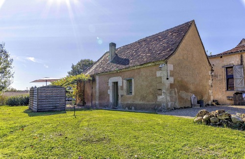 Saint-Sauveur Cottage | Small stone house - Terrace - Parking - Swimming pool - Near Bergerac