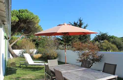 Le Bois-Plage-en-Re House | Spacious family house with direct access to the beach by the dunes (8/10 sleep)