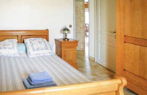 Gardonne House | Spacious semi-detached house in the Dordogne.
