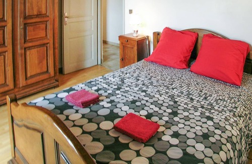 Gardonne House | Spacious semi-detached house in the Dordogne.
