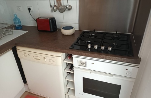 Hendaye Apartment | Spacious T2 apartment in Hendaye with parking, steps from the beach