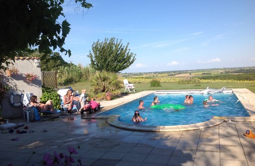 Saint-Fort-sur-Gironde House | Special Offer! Stunning stone house and annexe with large private heated Pool.