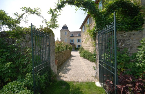 Precilhon House | Splendid rural Chateau/Manor house with a pool for your big family vacation