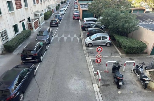 Saint-Giniez Apartment | Standing apartment opposite the Velodrome stadium
