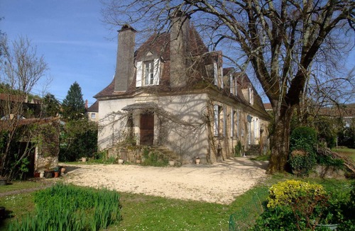 Saint-Cyprien House | STAY IN A BEAUTIFUL CHARTREUSE OF THE XVIIIth CENTURY (8 PEOPLE - FREE WIFI)