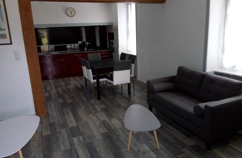 Bussiere-Galant House | Stone house full countryside near a city center